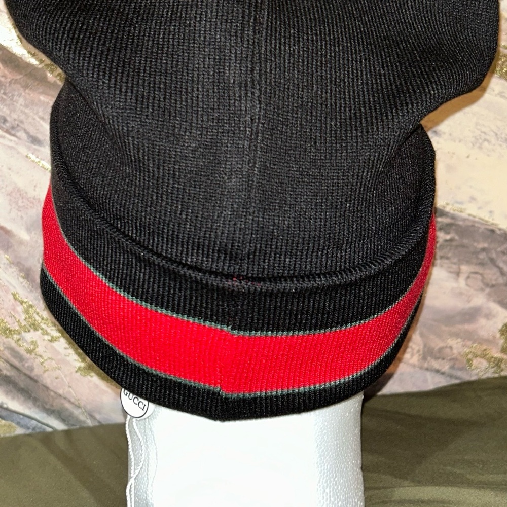 Gucci Black Beanie with Red and Green Logo Band - Picture 2 of 5